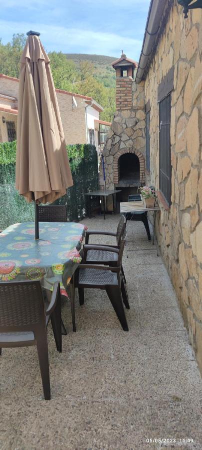 La Pasailla De Gredos Guest House Navacepeda de Tormes Екстериор снимка
