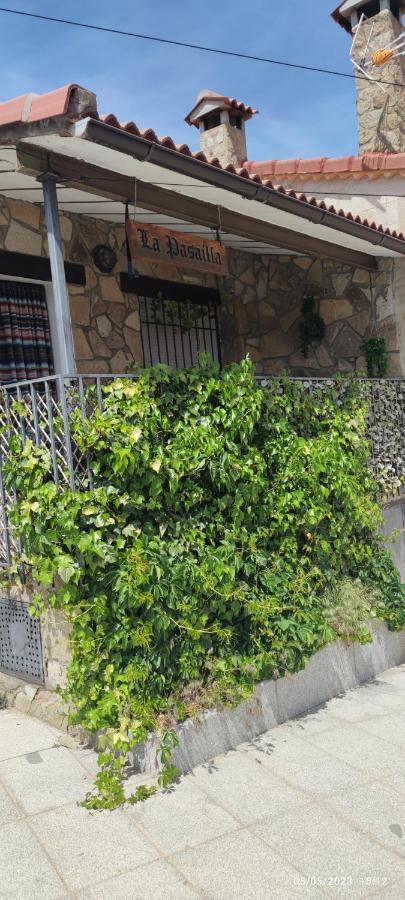 La Pasailla De Gredos Guest House Navacepeda de Tormes Екстериор снимка
