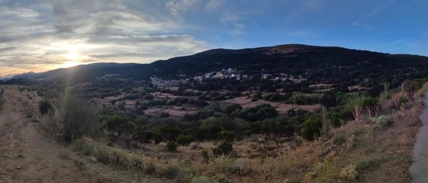 La Pasailla De Gredos Guest House Navacepeda de Tormes Екстериор снимка